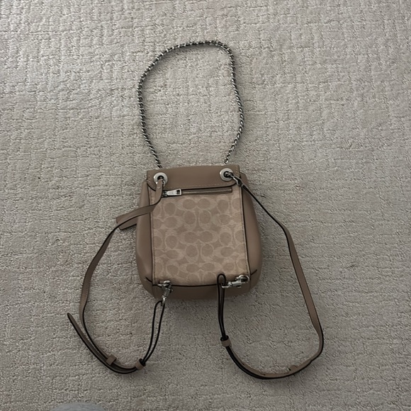 Coach Parker Convertible Backpack 16 In Signature Canvas - Picture 4 of 4